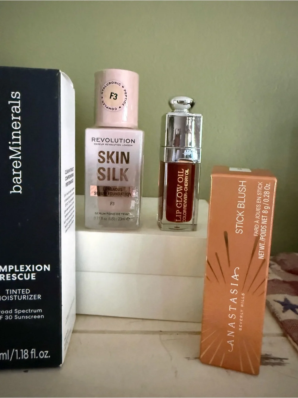 High end cosmetic lot , Dior , bare minerals , Anastasia, revolution